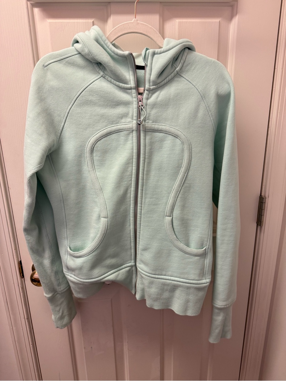 Lululemon size 10 mint green scuba hoodie circa 2013